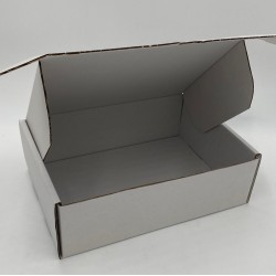 10 x White Postal Box - 10" x 7" x 3"